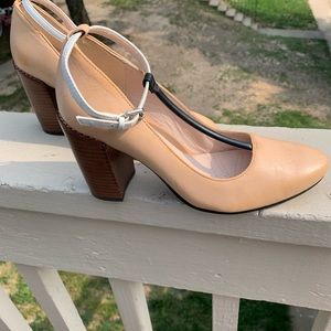 Clark’s tan heels